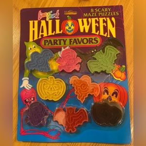 Lisa Frank Halloween 8 Count Scary Maze Party Favor Pack. 1990s